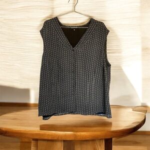 Jones New York Women’s Black Geometric Blouse Size 22